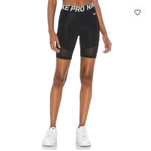 Nike 8” pro short